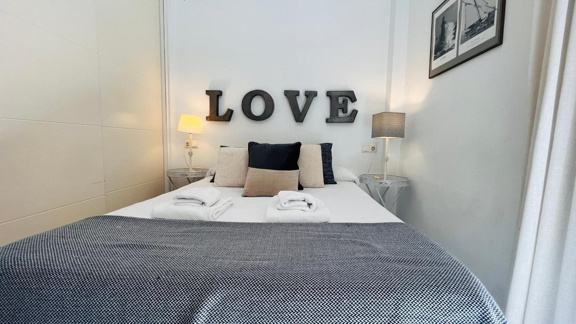 Homely Malaga Atarazanas Екстер'єр фото