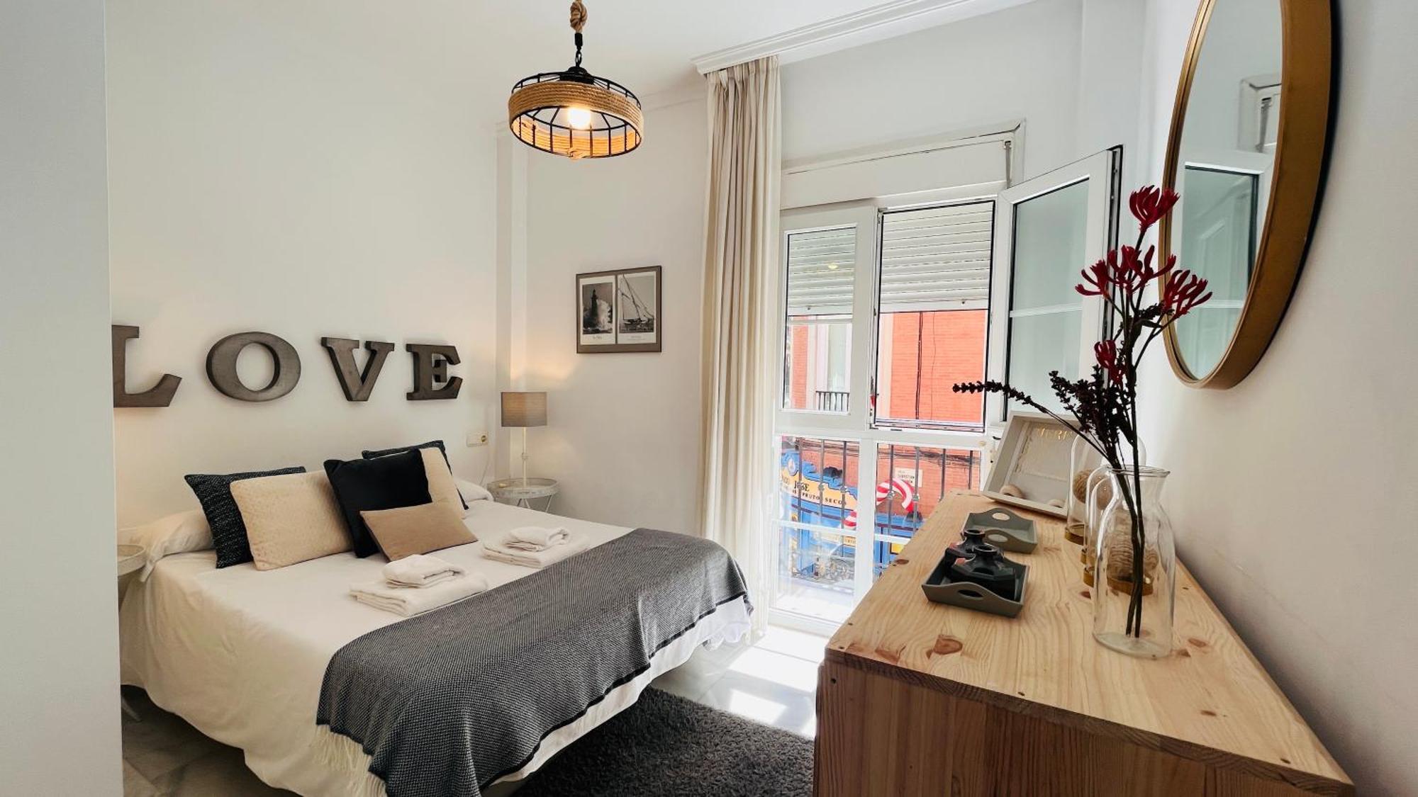 Homely Malaga Atarazanas Екстер'єр фото